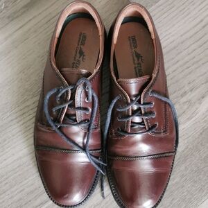 Men's Oxford Deer Stag leather dress shoes. Size 11W. EUC
